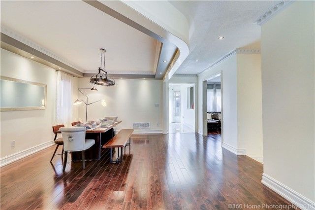 21 Berger Ave, Markham, L6B0B6 | Image 2