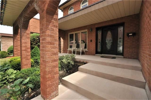 193 Wigwoss Dr, Vaughan, L4L4A7 | Image 2