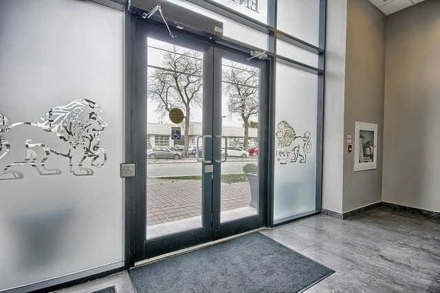 Ph707 - 10376 Yonge St, Richmond Hill, L4C3B8 | Image 2