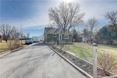 Detached House leased at 1527 Killarney Beach Road, Innisfil, Ontario, L0L 1W0 - Lefroy - MLS: N4173895