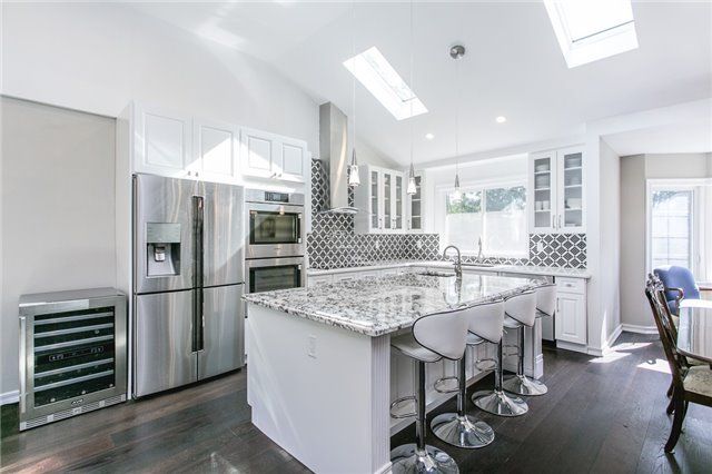 5837 Yonge St, Innisfil, L0L 1K0 | Image 2