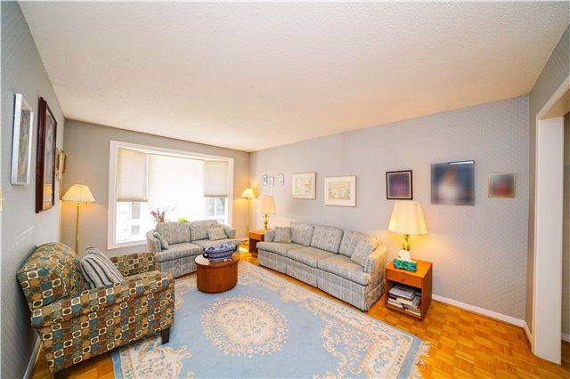 3 Evergreen Cres, Markham, L3T 5V8 | Image 2