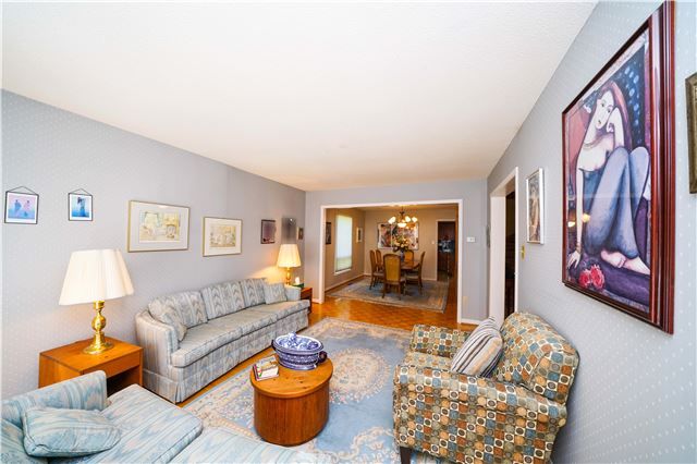 3 Evergreen Cres, Markham, L3T 5V8 | Image 3