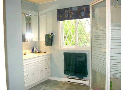 106 Maytree Ave, Whitchurch-Stouffville, L4A1G2 | Image 3