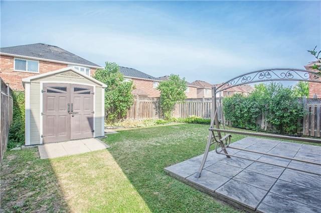 11 Vecchia St, Markham, L6E1R1 | Image 3