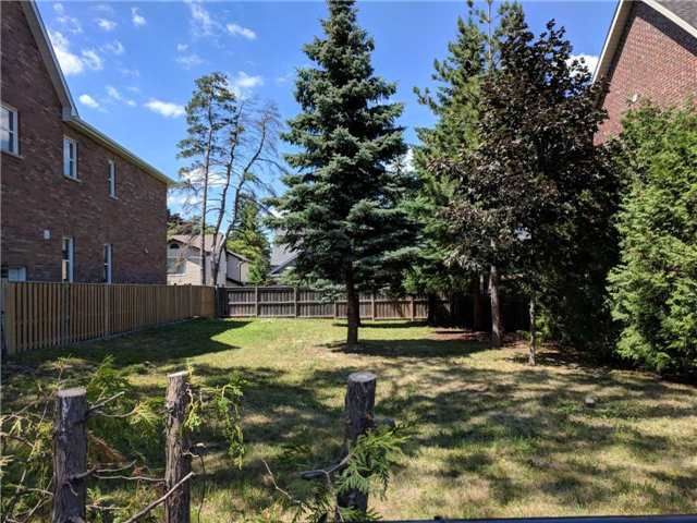 20 James Scott Rd, Markham, L3P7X7 | Image 2