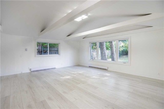 52 Wildwood Ave, Richmond Hill, L4E3B3 | Image 3