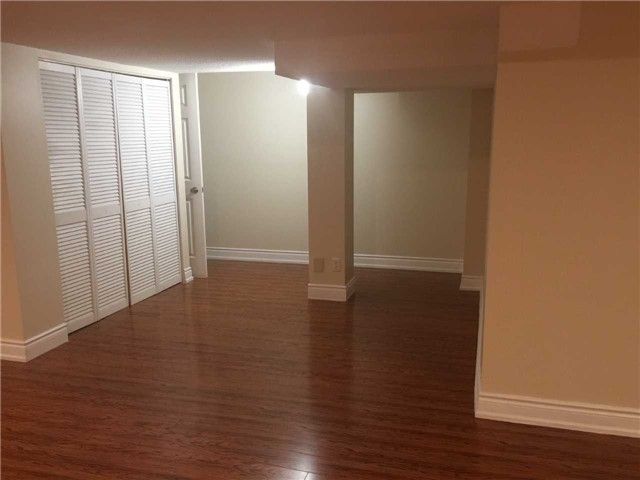 Bsmt - 29 Northgate Cres, Richmond Hill, L4B2K8 | Image 3
