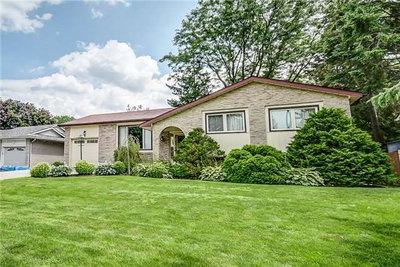 Detached House sold at 4 Sir Brandiles Place, Markham, Ontario, L3P2Z5 - Markham Village - MLS: N4217487