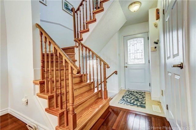 95 Miley Dr, Markham, L3R4V2 | Image 2