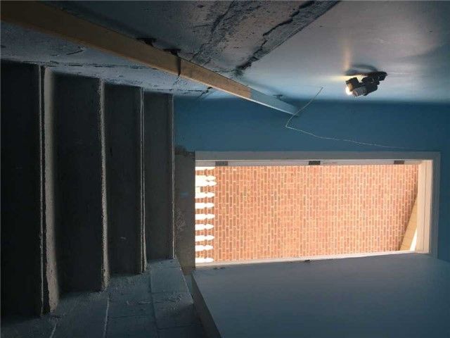 125 Green Bush Cres, Vaughan, L4J5M3 | Image 2