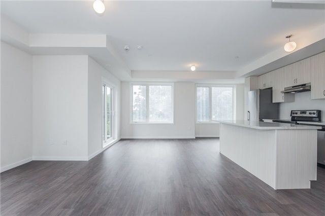 42 - 300 Alex Gardner Circ, Aurora, L4G3G5 | Image 3