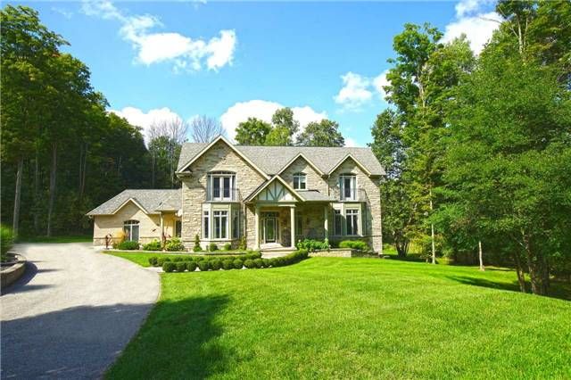 19 Glenhill Tr, Whitchurch-Stouffville, L4A1L9 | Image 2