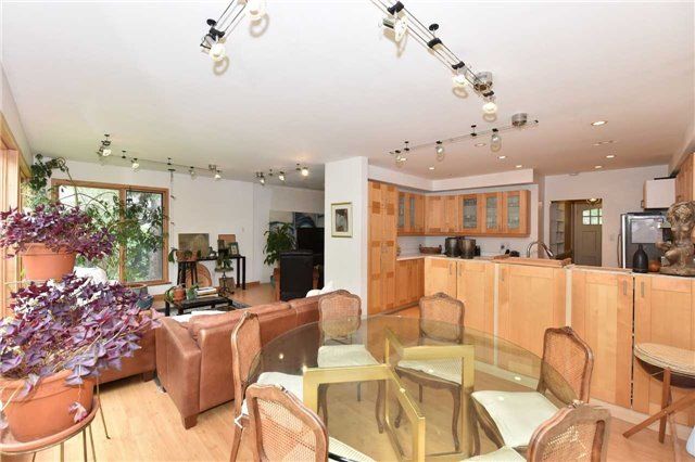 66 Westwood Lane, Richmond Hill, L4C6Y1 | Image 3