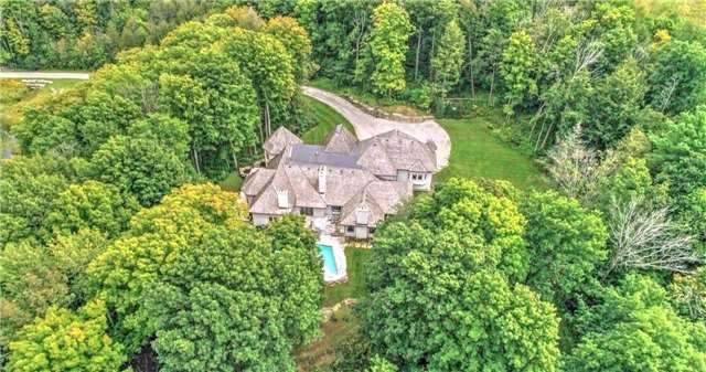 1865 Davis Dr W, King, L3Y 4V9 | Image 2