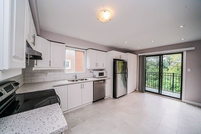 115 Coles Ave, Vaughan, L4L1L8 | Image 3