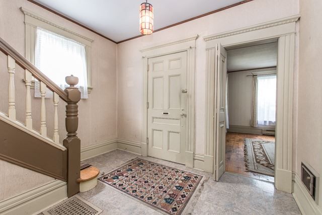 3 Church St S, Richmond Hill, L4C1W1 | Image 3