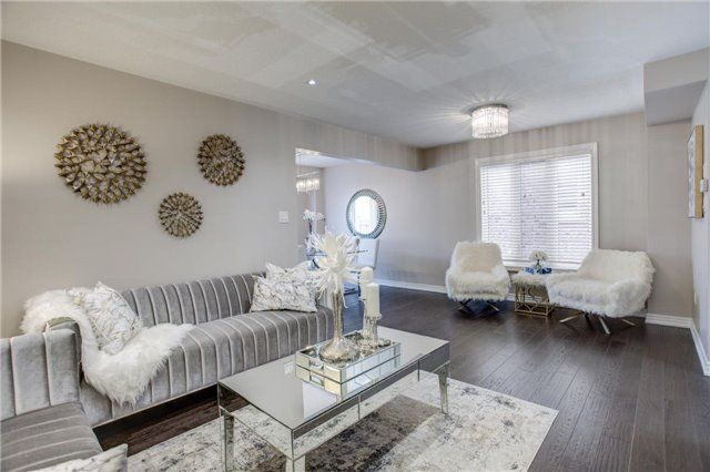 66 Lealinds Rd, Vaughan, L6A0L9 | Image 3