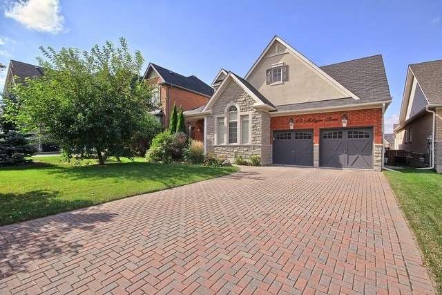 64 Milligan St, Bradford West Gwillimbury, L3Z0C4 | Image 2