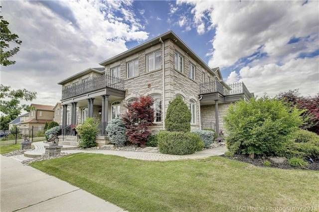 2 Mumberson Crt, Markham, L6C1Y4 | Image 2