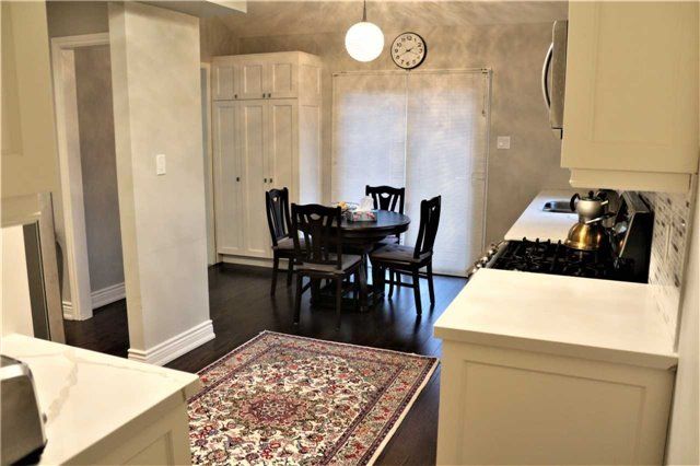 104 Houseman Cres, Richmond Hill, L4C7S5 | Image 3