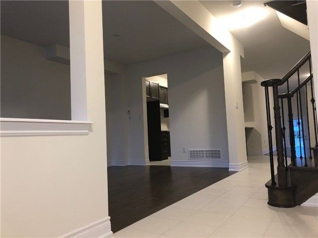 273 William Forster Rd, Markham, L6B0T7 | Image 2