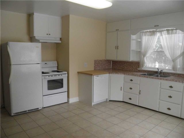 5373 Aurora Rd, Whitchurch-Stouffville, L4A7X4 | Image 2