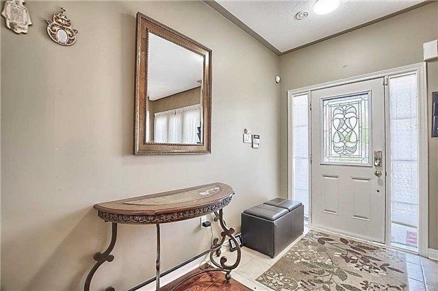 17 Arband Ave, Vaughan, L6A0T5 | Image 2