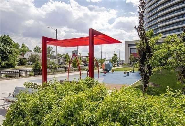 1712 - 7165 Yonge St, Markham, L3T0C9 | Image 2