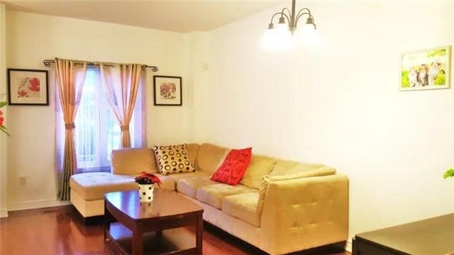 68 Forestwood St, Richmond Hill, L4S2K3 | Image 3