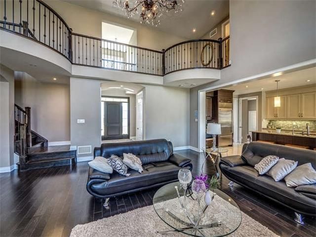 15 Pine Vista Ave, Whitchurch-Stouffville, L4A1R9 | Image 2