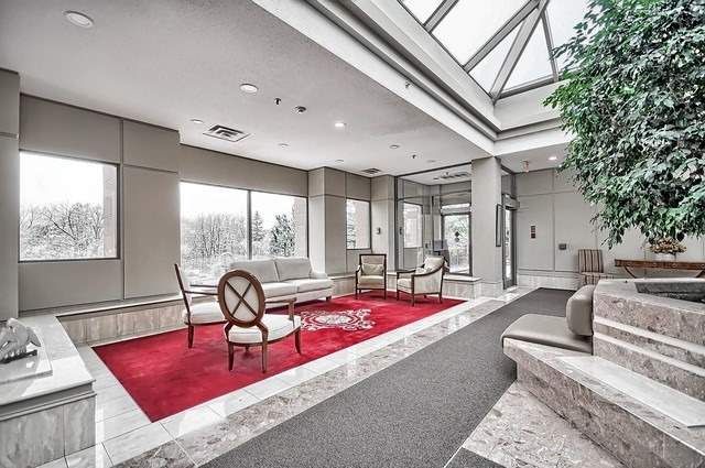 517 - 14924 Yonge St, Aurora, L4G1M7 | Image 3