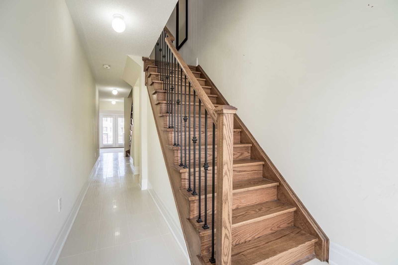 251 Thomas Cook Ave, Vaughan, L6A5A1 | Image 3