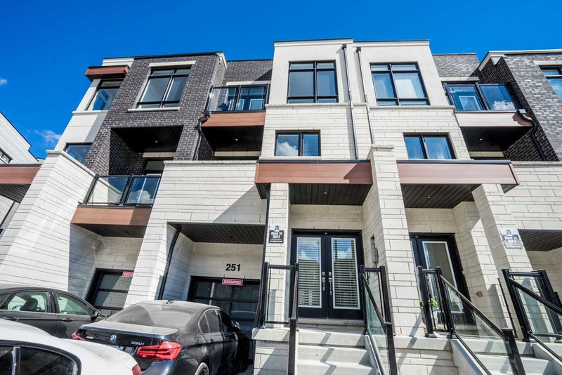 251 Thomas Cook Ave, Vaughan, L6A5A1 | Image 2