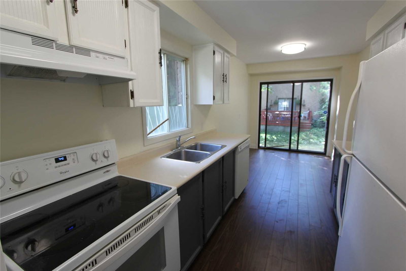 191 Cottonwood Crt, Markham, L3T5W9 | Image 3