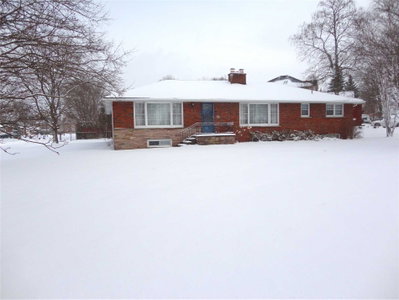 Detached House leased at 13 Circle Ridge Drive, Georgina, Ontario, L4P2H2 - Keswick North - MLS: N4333863
