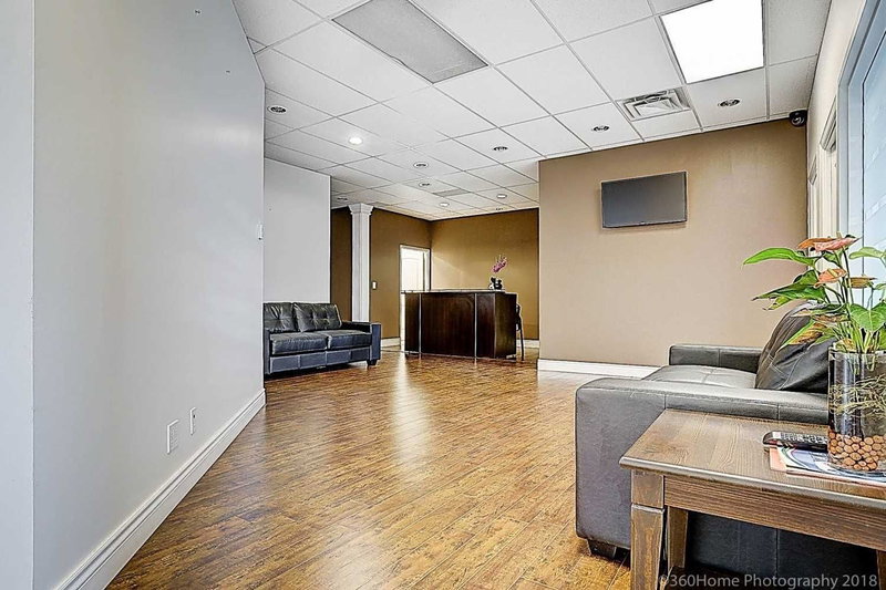 411 - 9140 Leslie St, Richmond Hill, L4B0A9 | Image 3