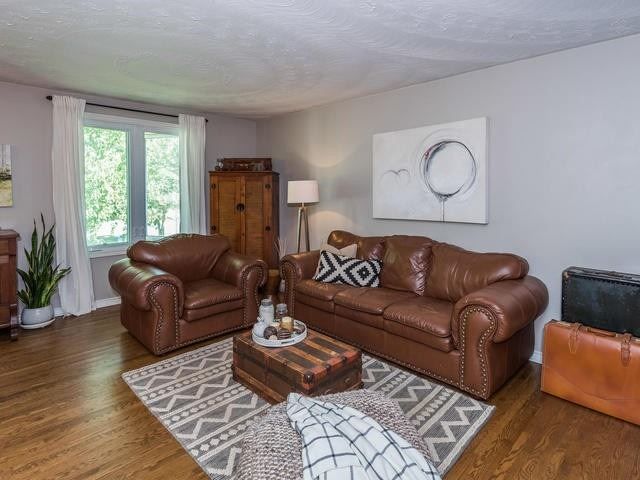 50 Marine Dr, Innisfil, L0L 1R0 | Image 3