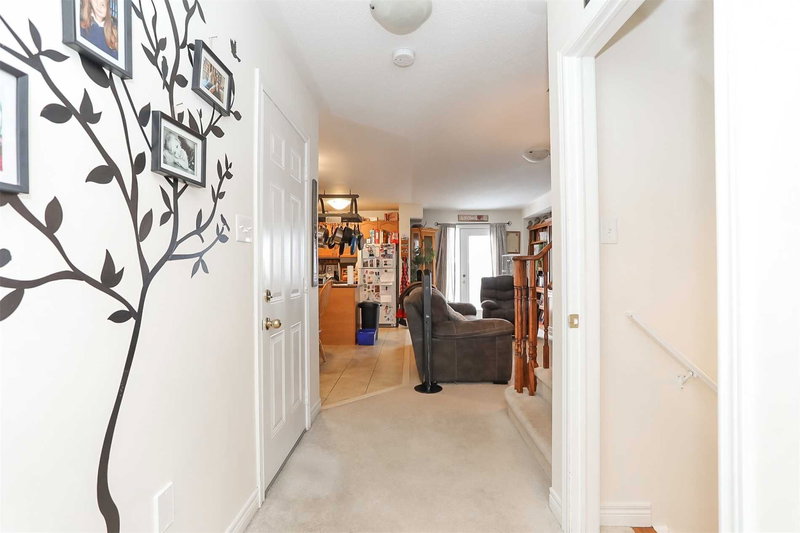 18 Admiral Cres, Essa, L4M1B4 | Image 2