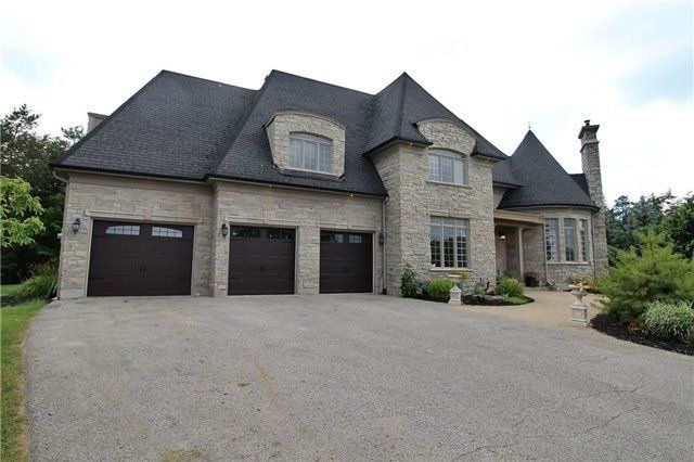 19 Wolf Run Crt, Whitchurch-Stouffville, L4A 2L4 | Image 3