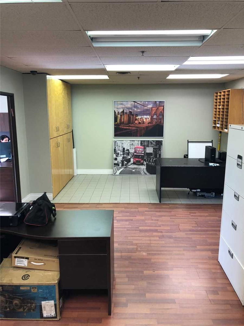 203 - 3300 Steeles Ave W, Vaughan, L4K2Y4 | Image 3