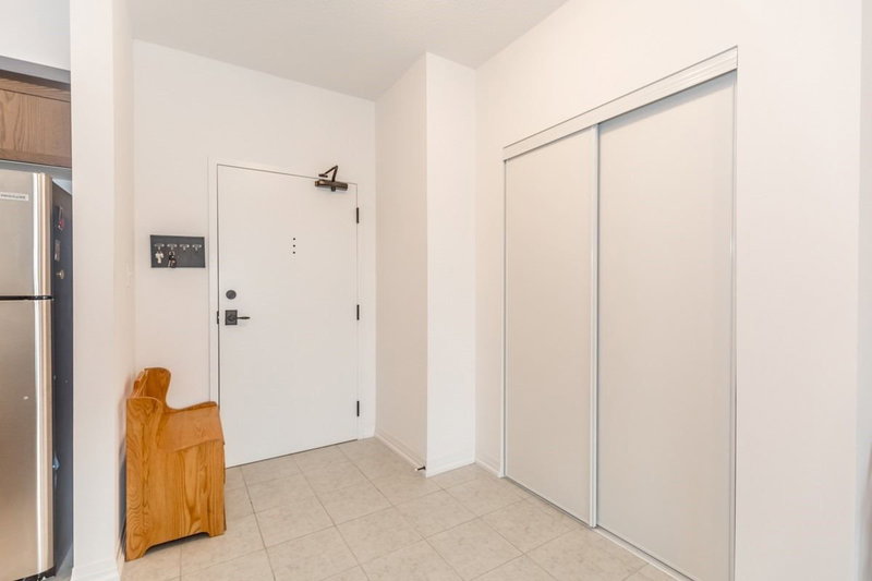 304 - 161 Wellington St E, New Tecumseth, L9R0R8 | Image 3