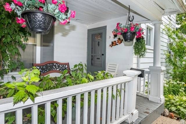 3 Church St S, Richmond Hill, L4C1W1 | Image 2