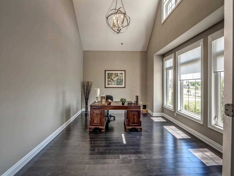 15 Pine Vista Ave, Whitchurch-Stouffville, L4A1R9 | Image 3