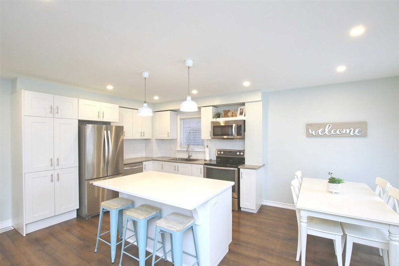 11 Hammell Blvd, New Tecumseth, L0G1W0 | Image 2