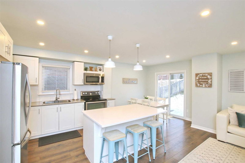 11 Hammell Blvd, New Tecumseth, L0G1W0 | Image 3