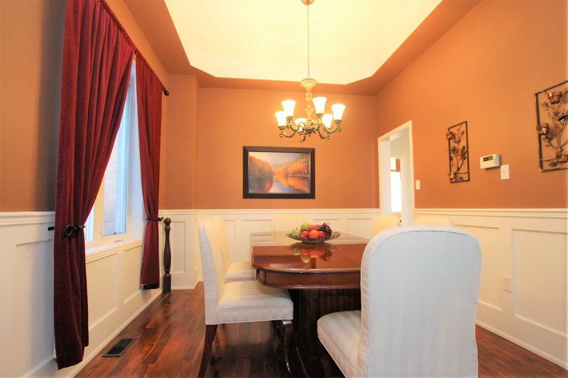 79 Laurier Ave, Richmond Hill, L4E4P5 | Image 3