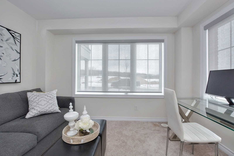 53 Blackpool Lane, East Gwillimbury, L9N0R7 | Image 2