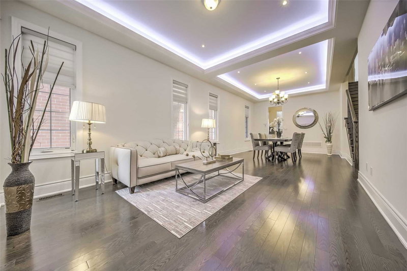 11 Yates Ave, Vaughan, L6A 4X5 | Image 2