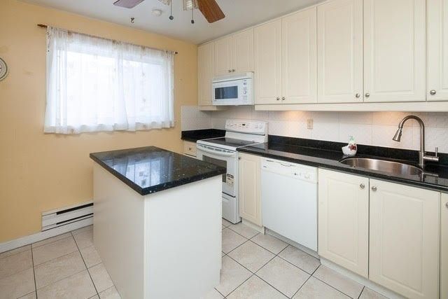 11 - 100 Henderson Ave, Markham, L3T2K8 | Image 2